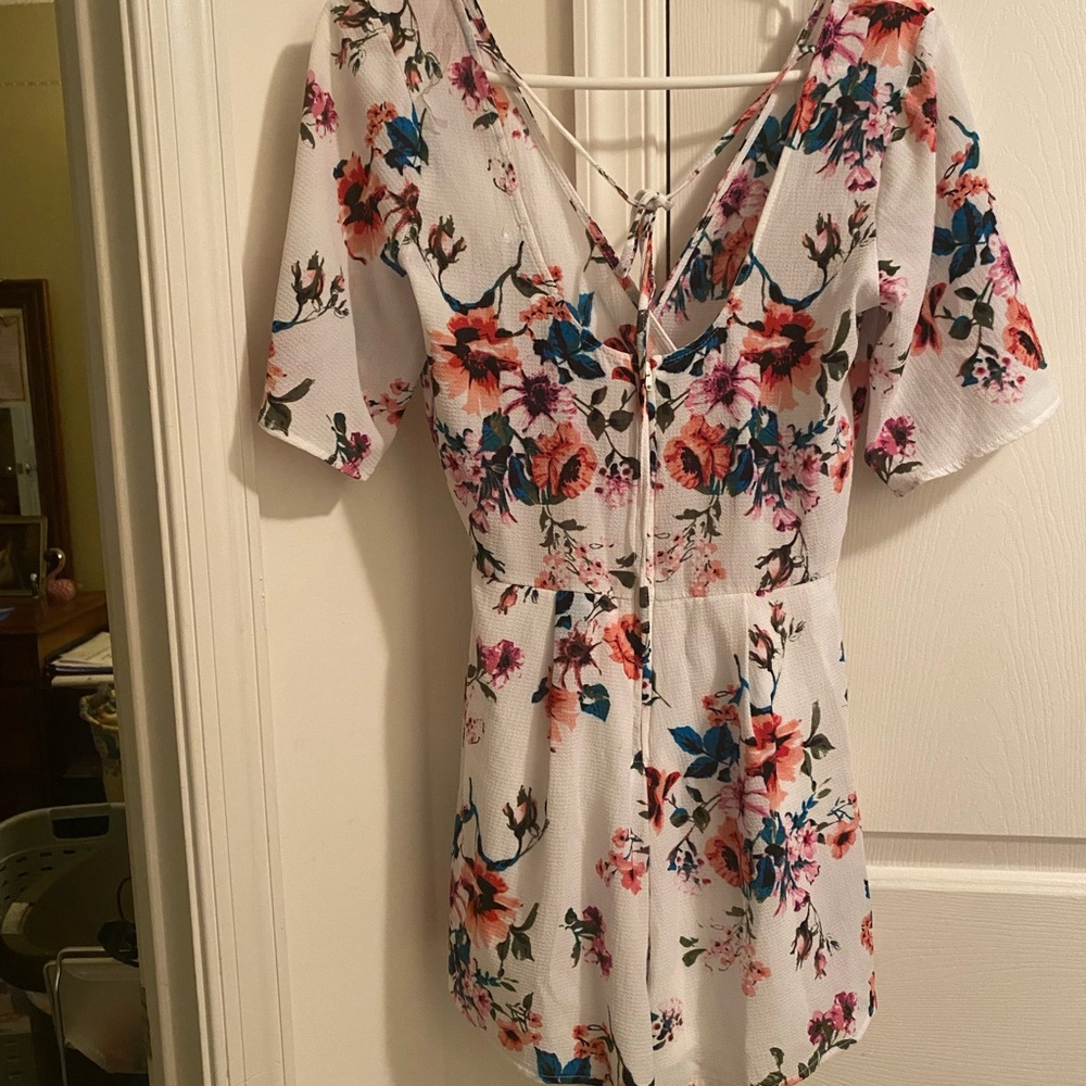 Trixxi Floral Lace-Up Blouse - Multicolor on White short/romper